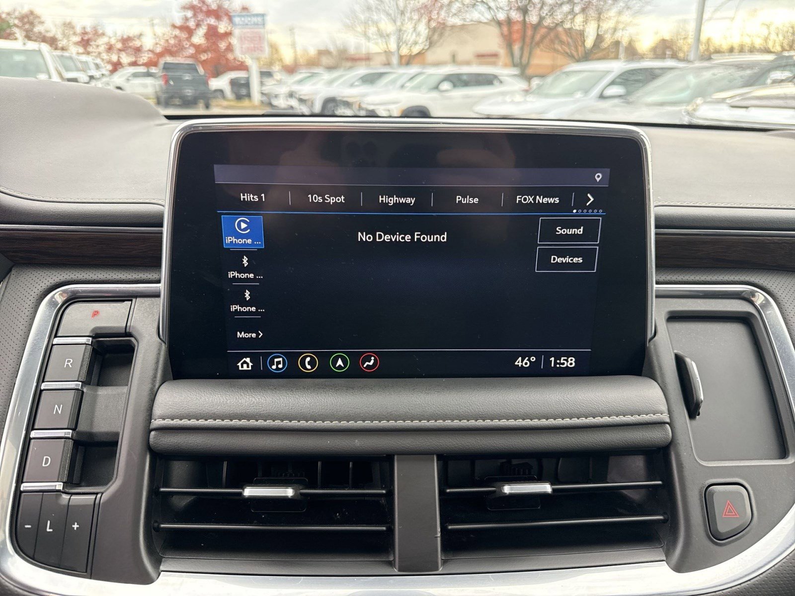 Used 2021 Chevrolet Suburban Premier w/ Premium Package image 18