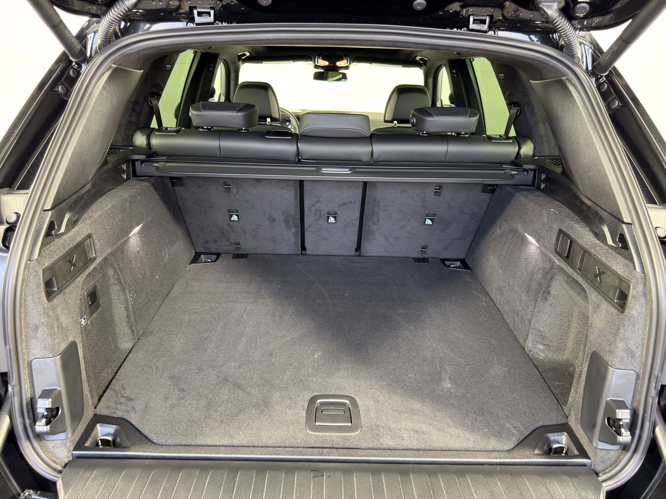 New 2026 BMW X5 M60i image 32