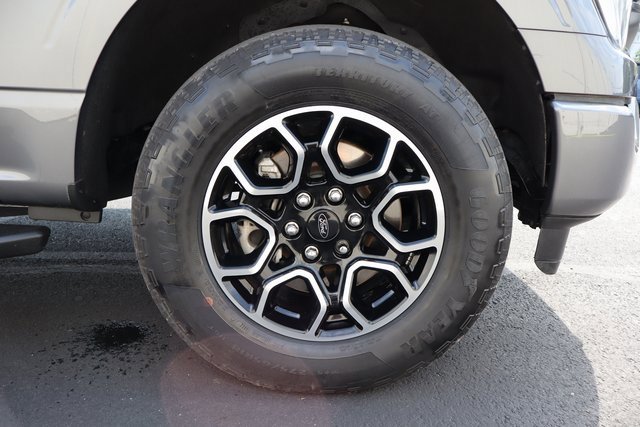 Used 2022 Ford F150 XLT w/ Equipment Group 302A High image 11