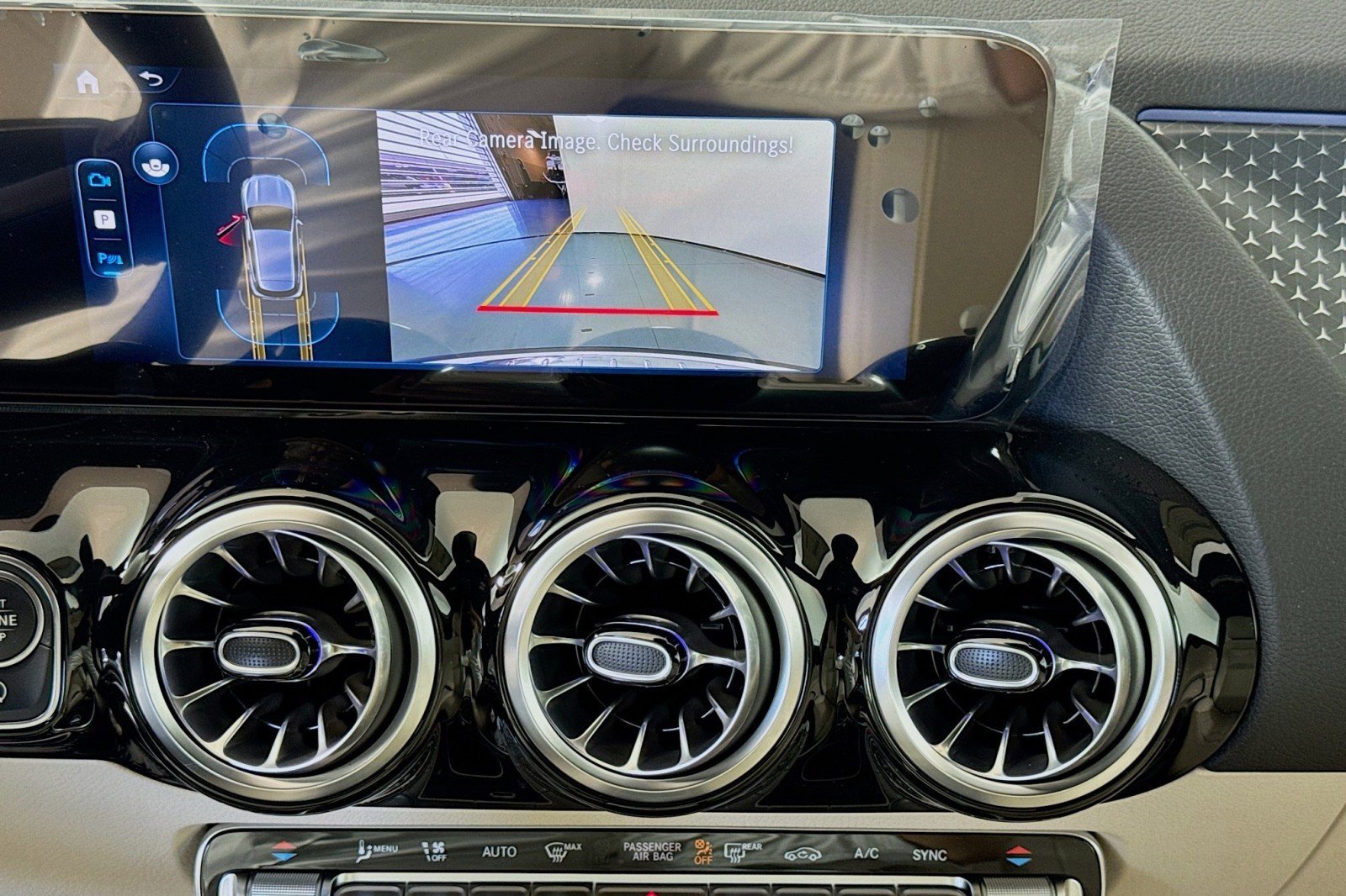 New 2025 Mercedes-Benz GLA 250 image 13