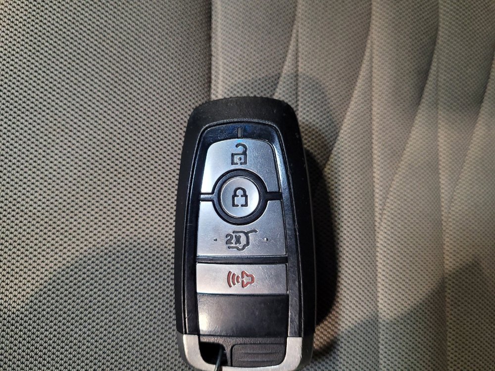 Used 2020 Ford Explorer XLT w/ Comfort Package image 32