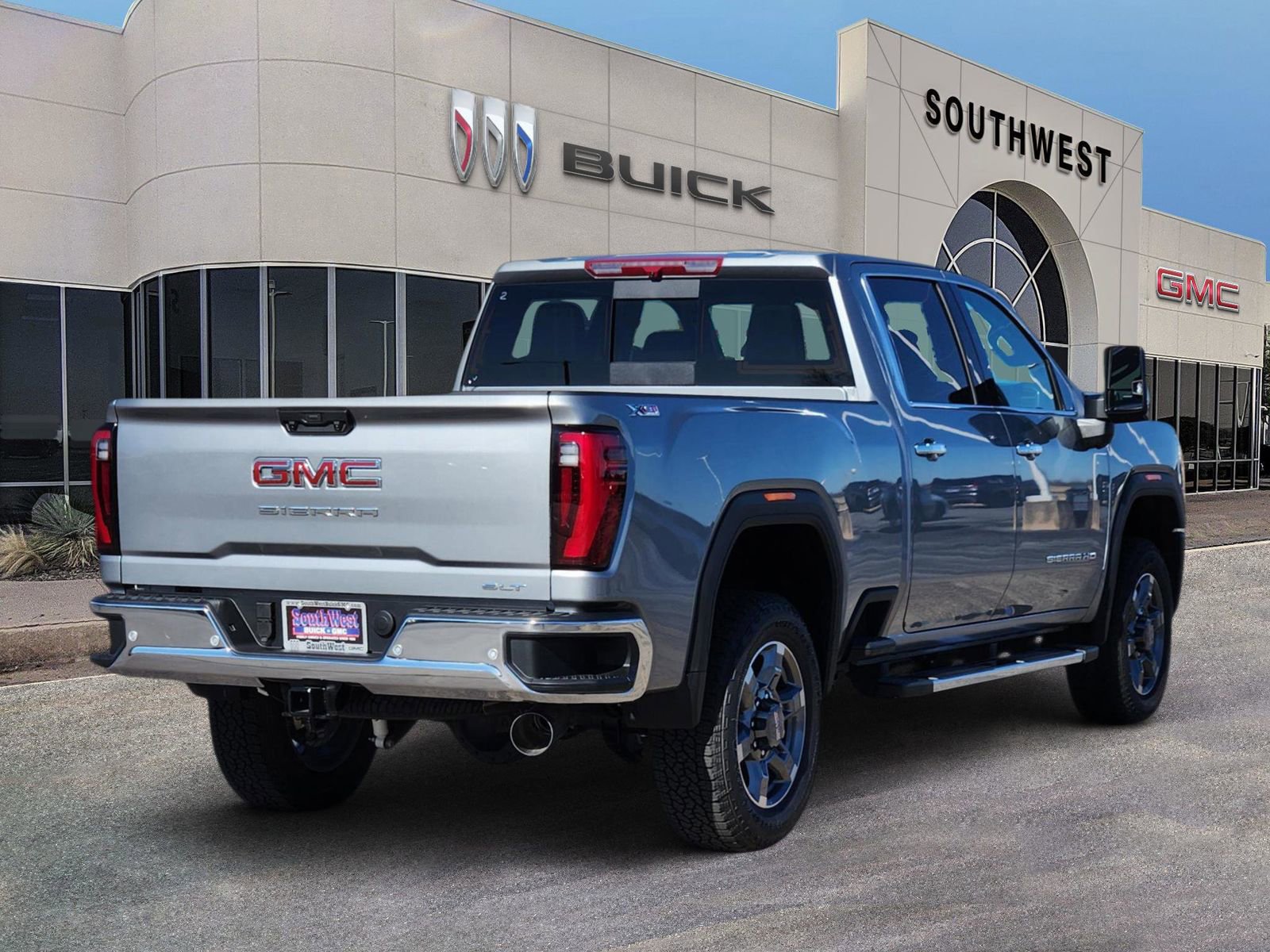 New 2026 GMC Sierra 2500 SLT w/ SLT Premium Package image 5