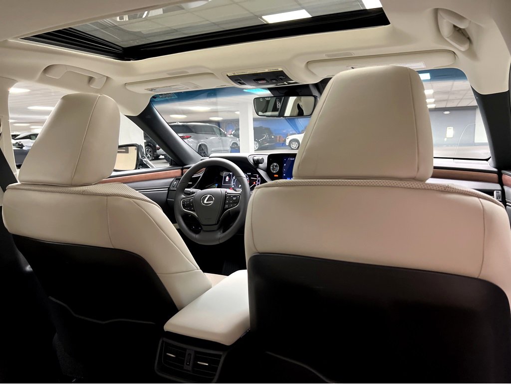 New 2025 Lexus ES 350 w/ Premium Package image 22