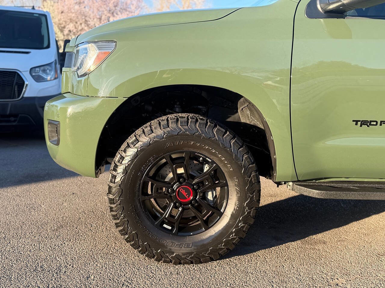 Used 2020 Toyota Sequoia TRD Pro AWD/4WD image 92