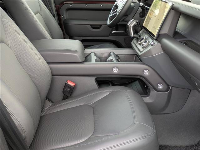 Certified 2026 Land Rover Defender 130 S AWD/4WD image 24