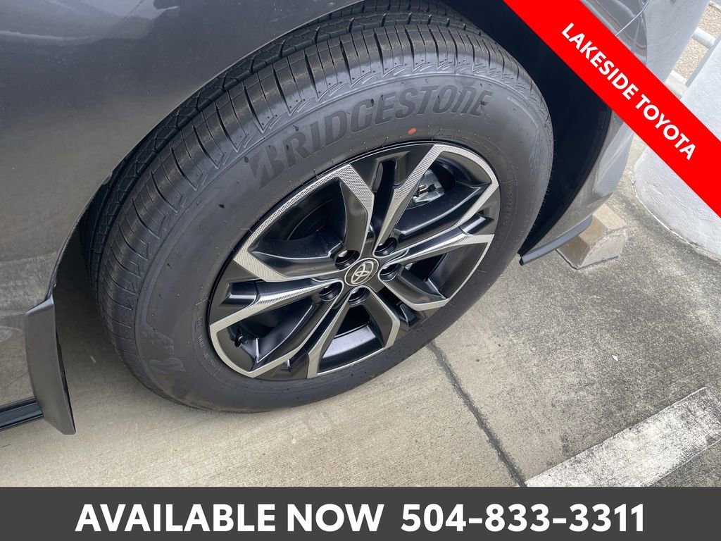 New 2025 Toyota Sienna Platinum image 6