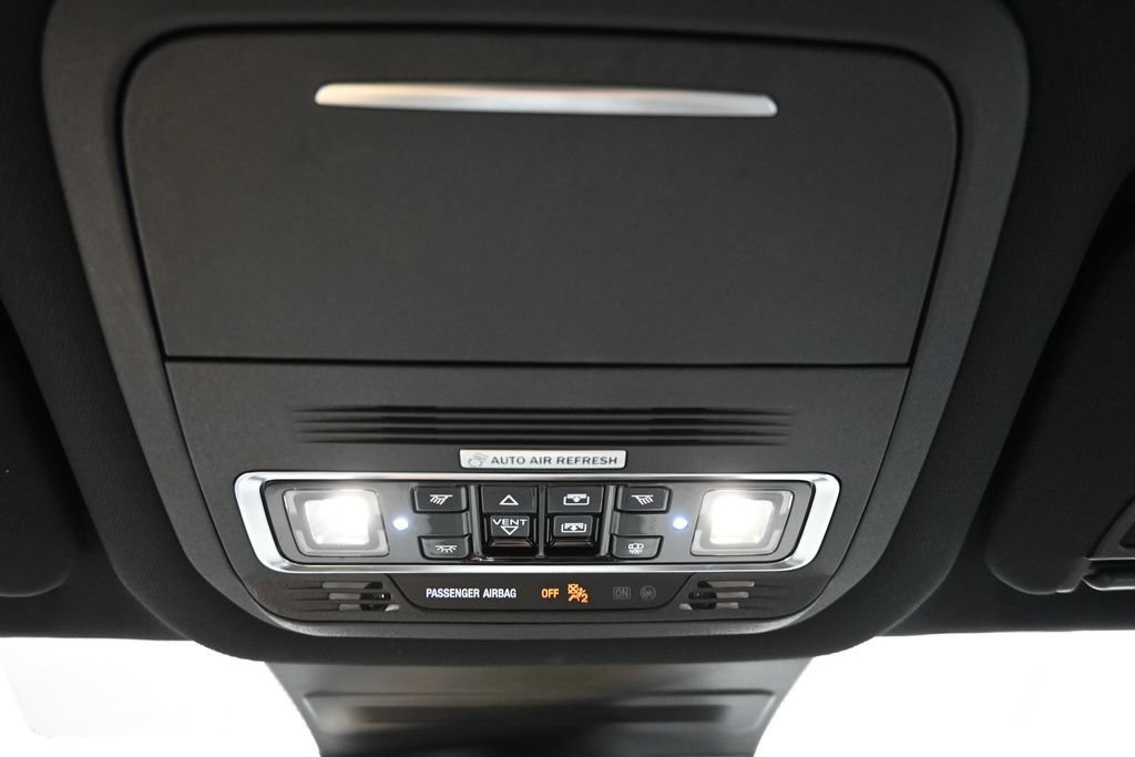 Used 2025 Lincoln Nautilus Reserve AWD/4WD image 17