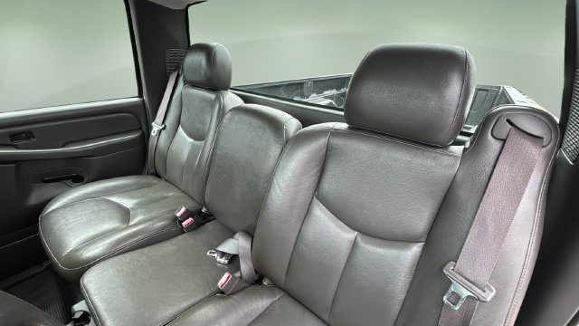 Used 2006 Chevrolet Silverado 1500 W/T RWD image 19