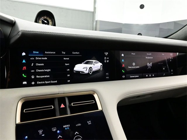 Used 2022 Porsche Taycan Turbo S image 10