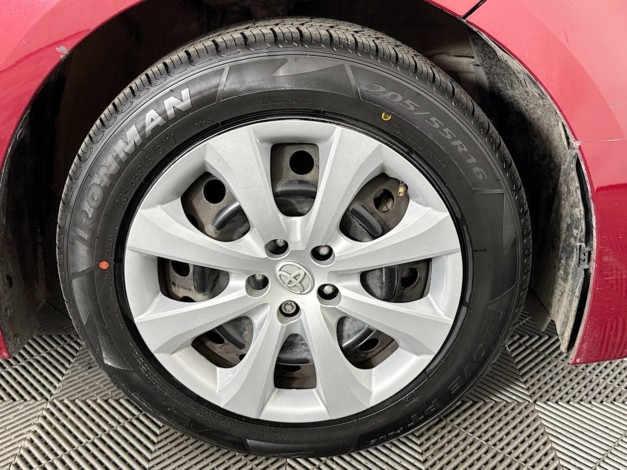 Used 2024 Toyota Corolla LE FWD image 30