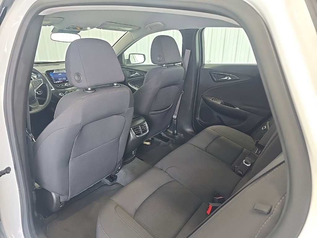 Used 2024 Chevrolet Malibu LT image 18