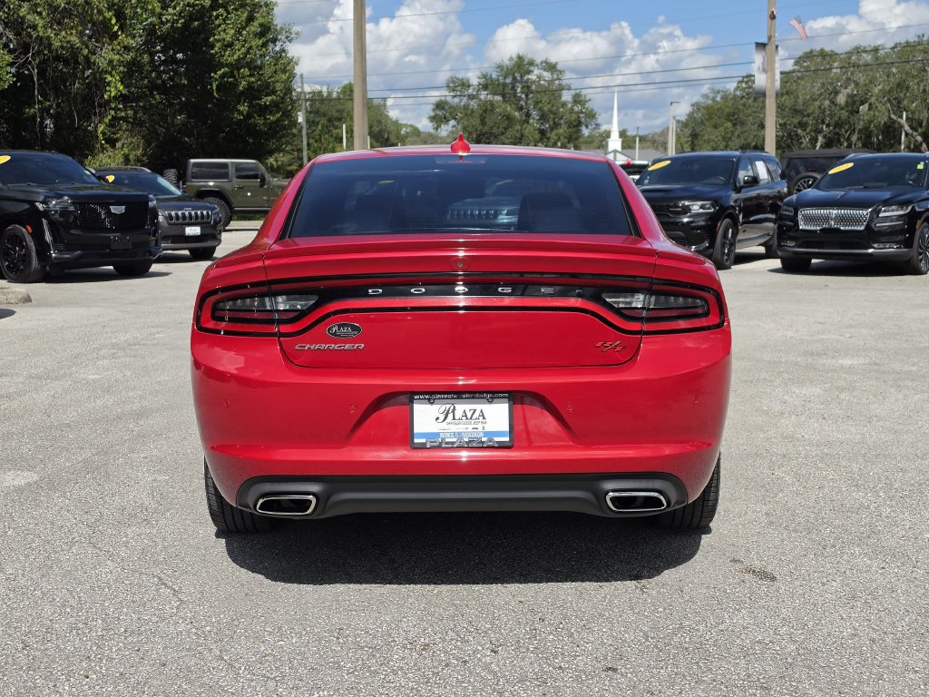 Certified 2016 Dodge Charger R/T RWD image 5