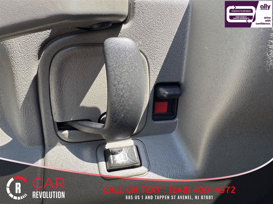 Used 2020 Chevrolet Express 3500 w/ Driver Convenience Package RWD image 35