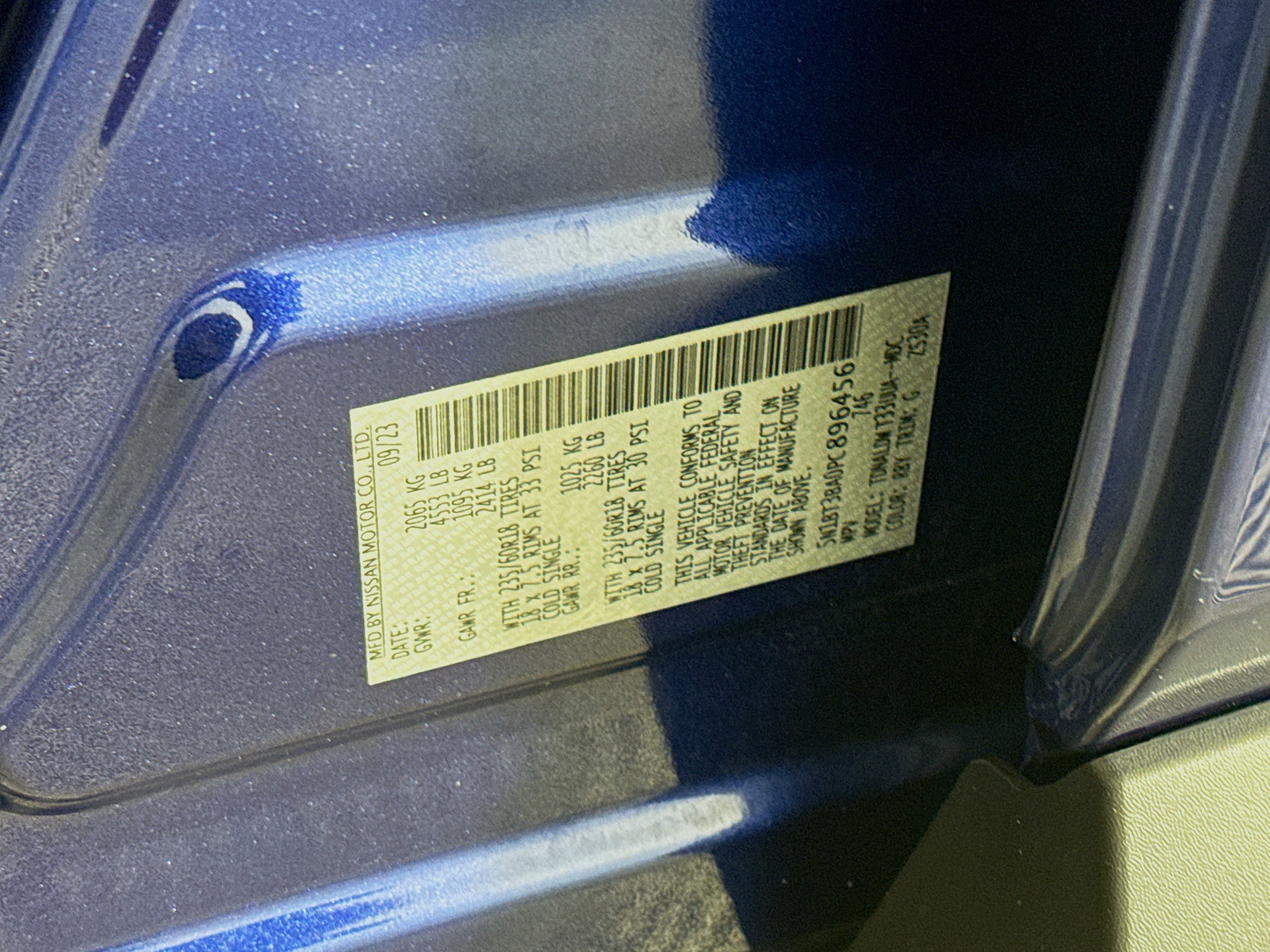 Used 2023 Nissan Rogue SV image 40