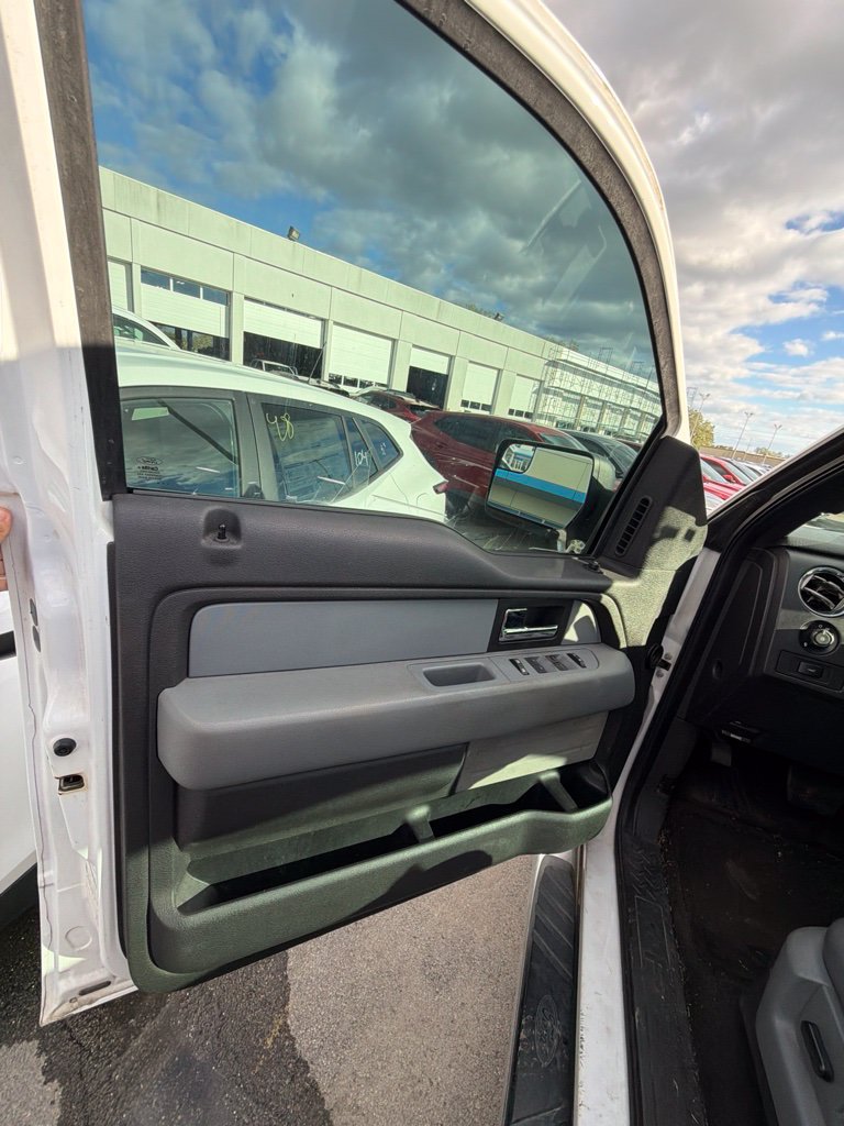 Used 2014 Ford F150 XLT w/ Equipment Group 302A Luxury AWD/4WD image 10