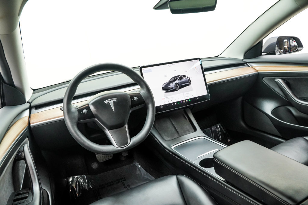 Used 2023 Tesla Model 3 Standard Range RWD image 5