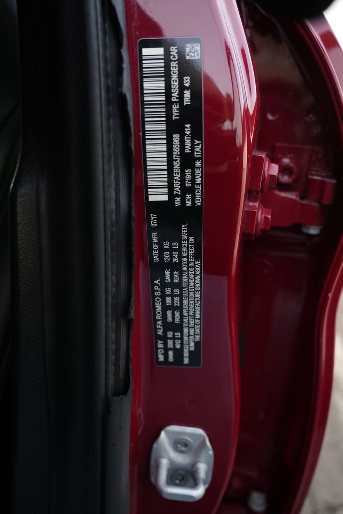 Used 2018 Alfa Romeo Giulia image 57