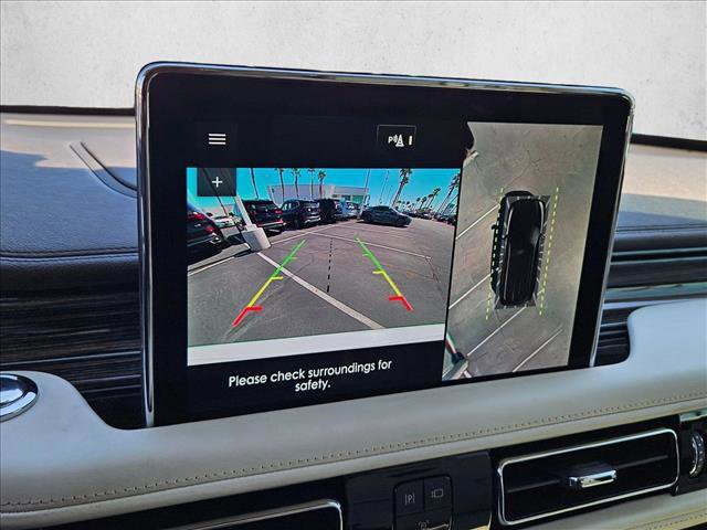 Used 2022 Lincoln Aviator Black Label w/ Class IV Trailer Tow Package image 13