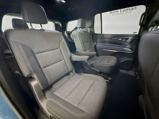 Used 2025 Chevrolet Traverse LT FWD image 31