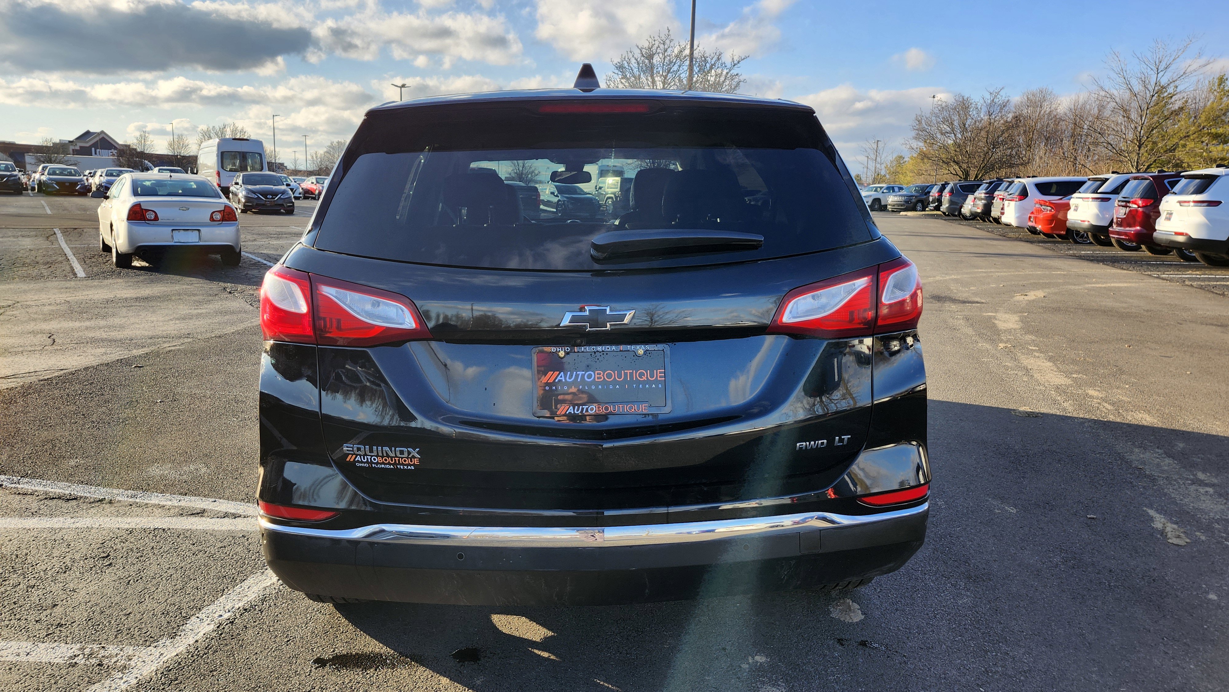 Used 2020 Chevrolet Equinox LT w/ Midnight Edition image 9