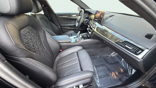 Used 2022 BMW 530i RWD image 21