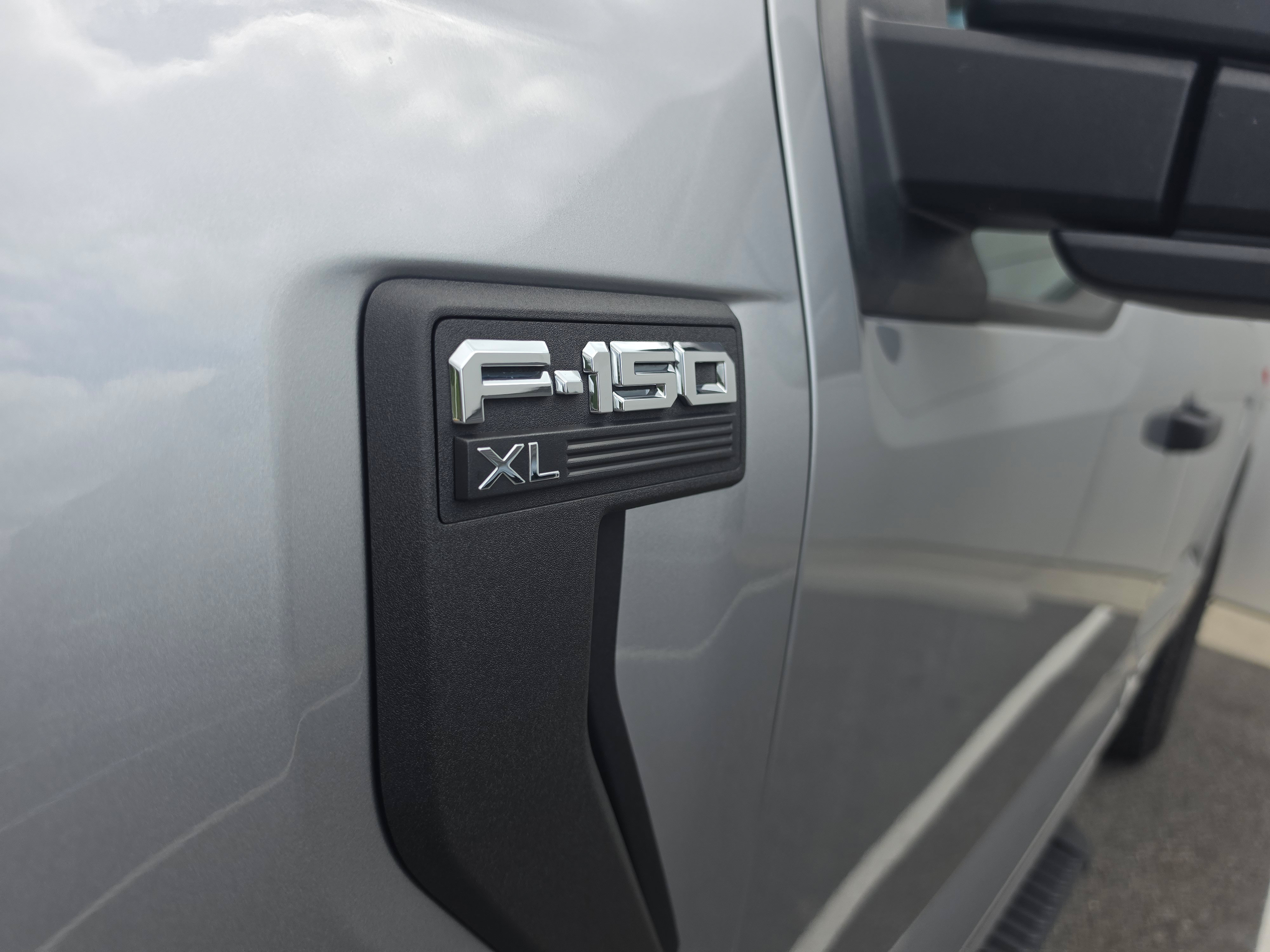 Used 2023 Ford F150 XL w/ Trailer Tow Package AWD/4WD image 12