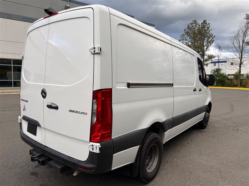 Used 2019 Mercedes-Benz Sprinter 144 Cargo image 21