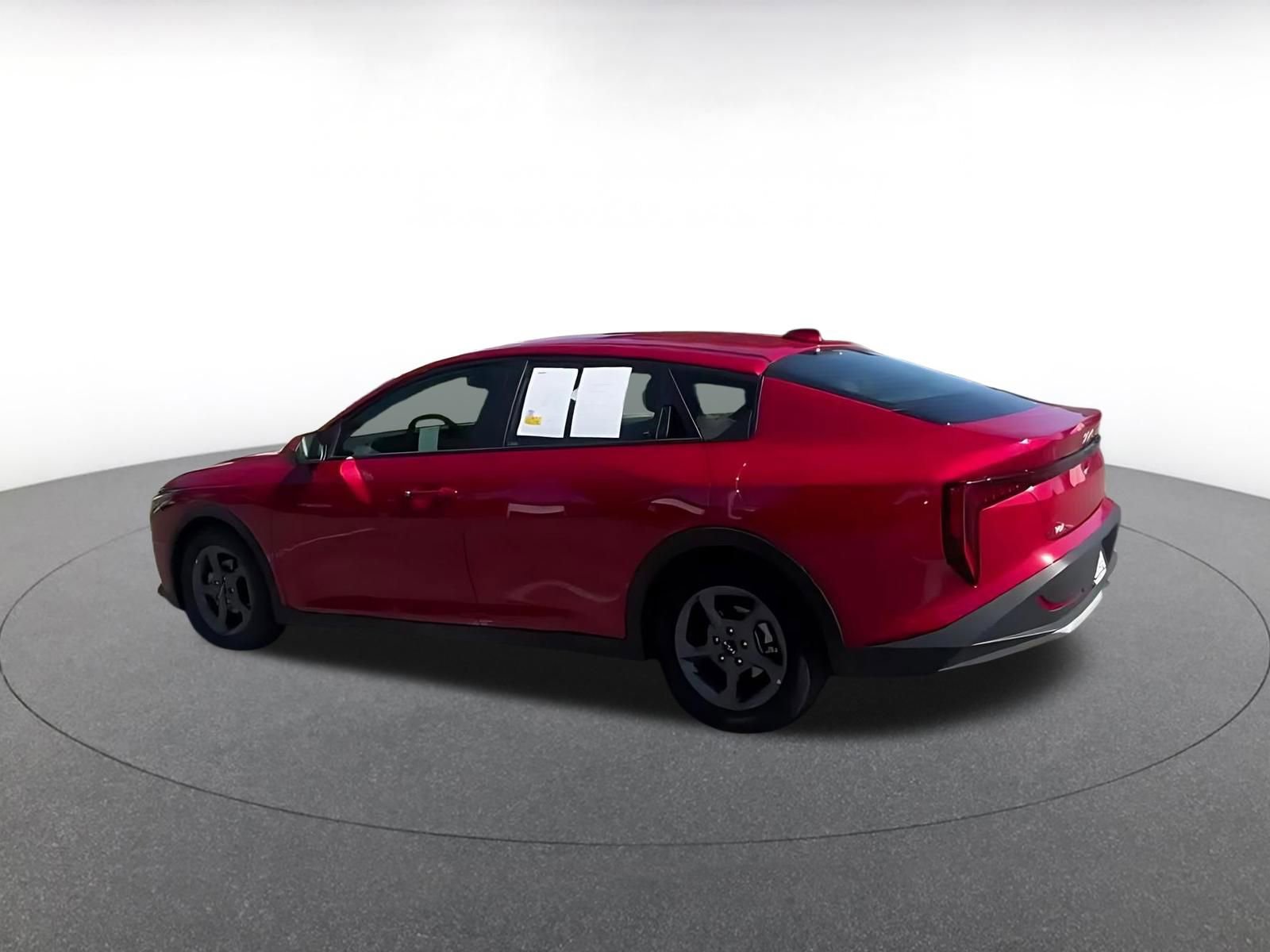 Used 2025 Kia K4 LXS image 8