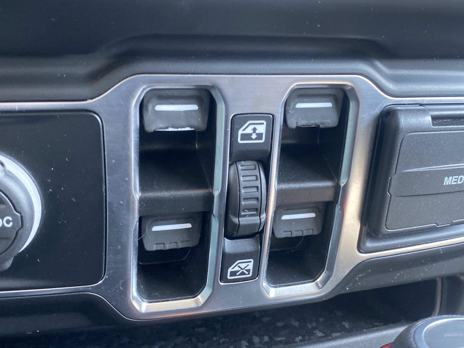 Used 2022 Jeep Gladiator Sport AWD/4WD image 29