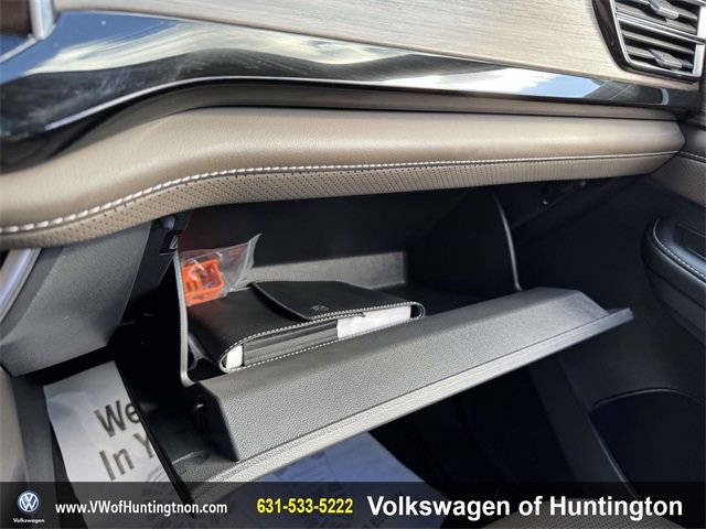 Certified 2025 Volkswagen Atlas SEL image 32