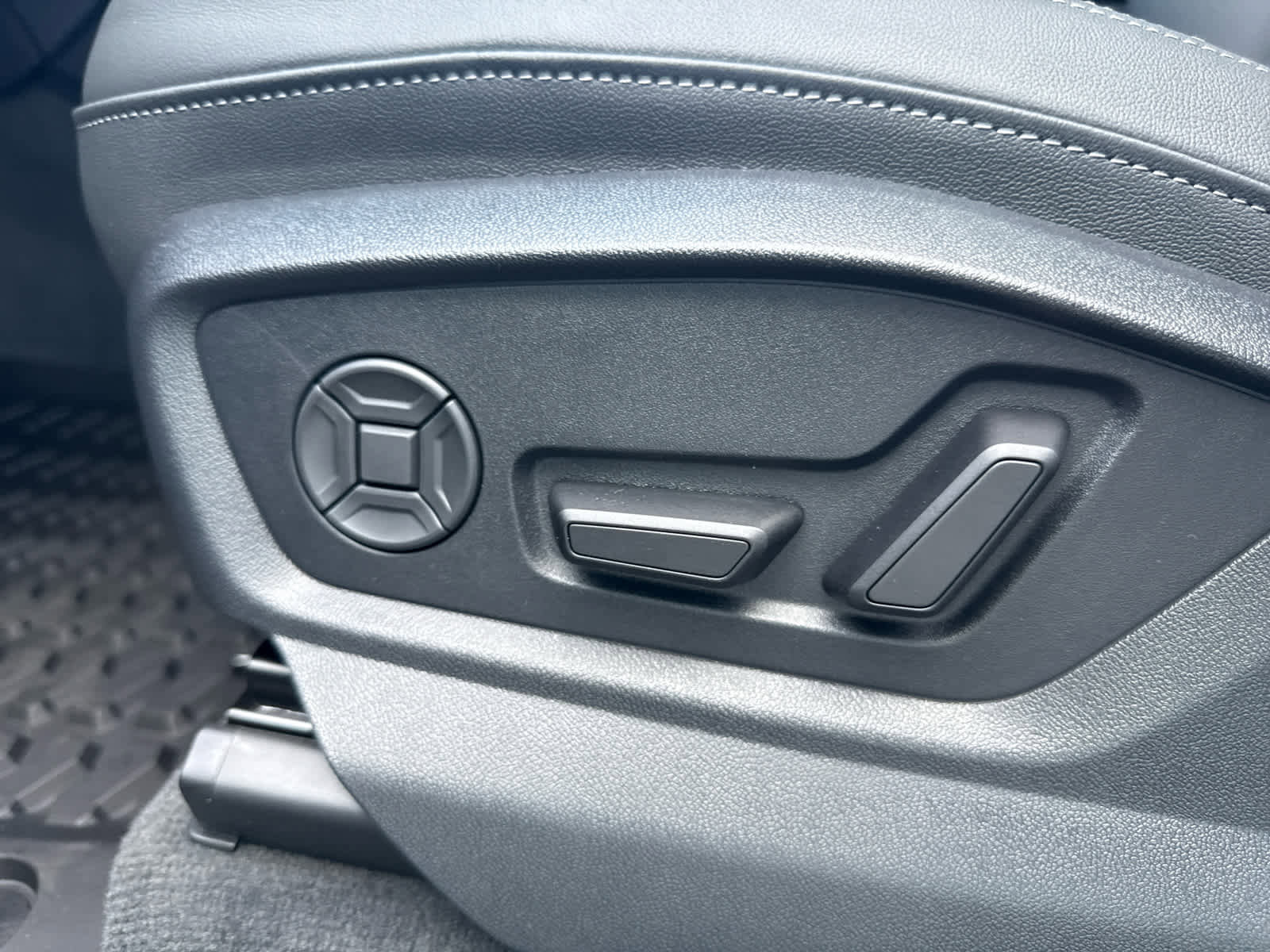 New 2025 Audi Q7 3.0T Premium Plus image 15