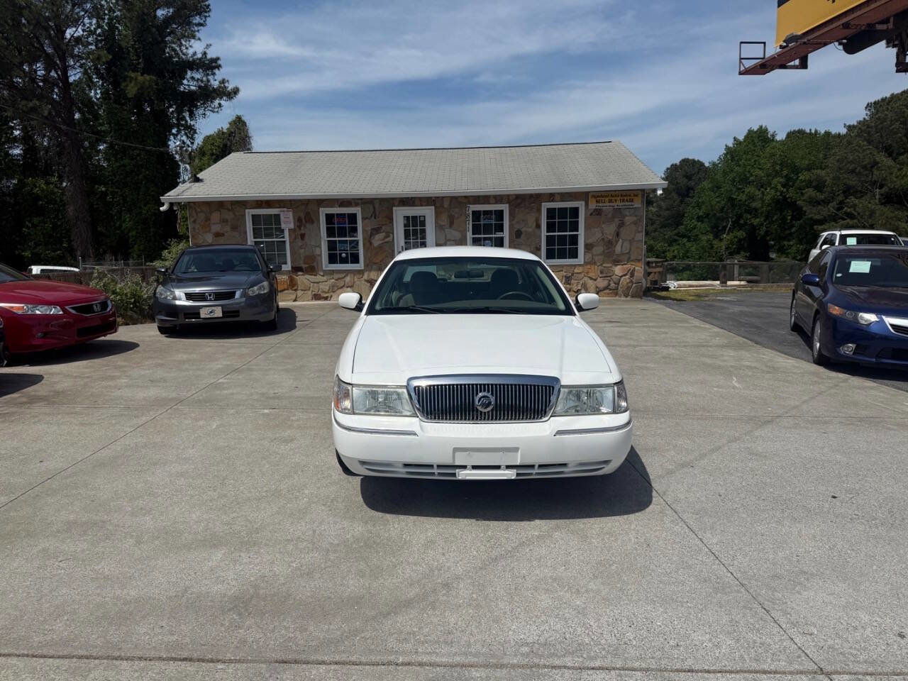 Used 2004 Mercury Grand Marquis GS image 2