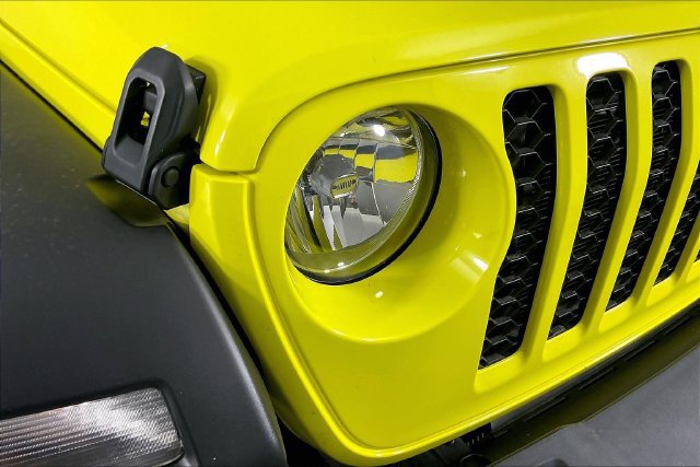 Used 2024 Jeep Wrangler Sport AWD/4WD image 26