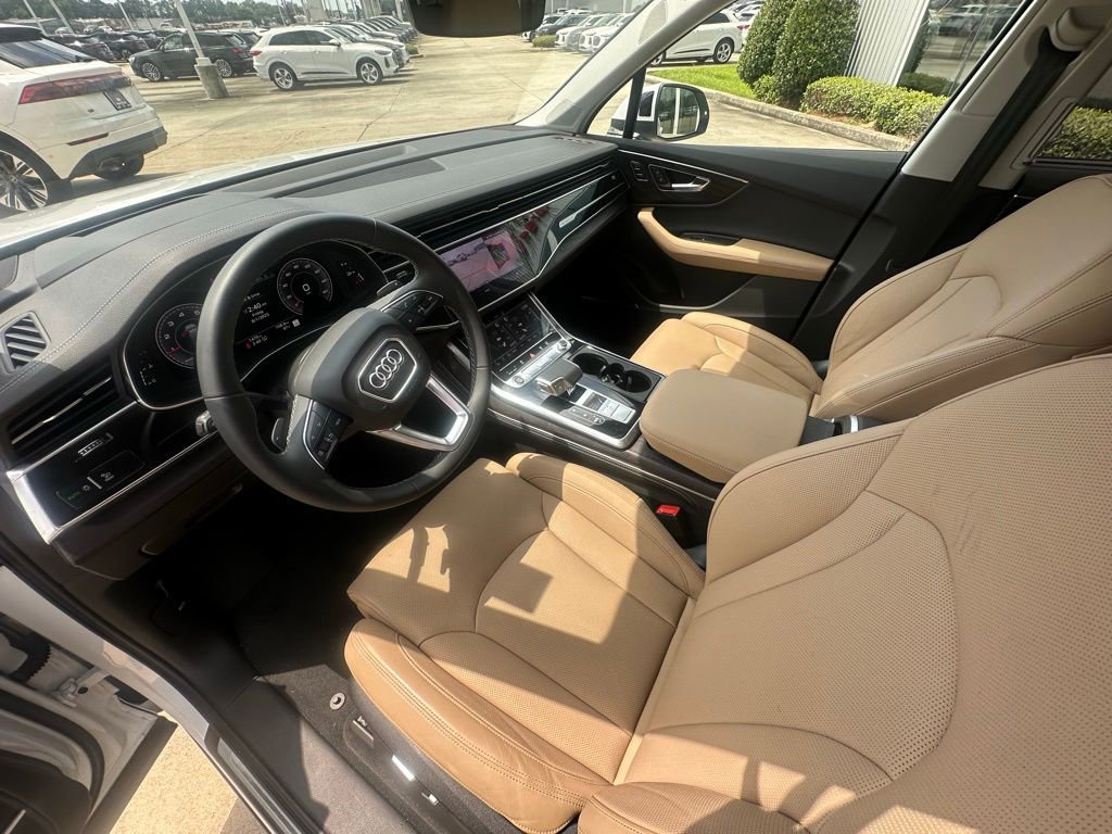 Used 2025 Audi Q7 3.0T Prestige image 18
