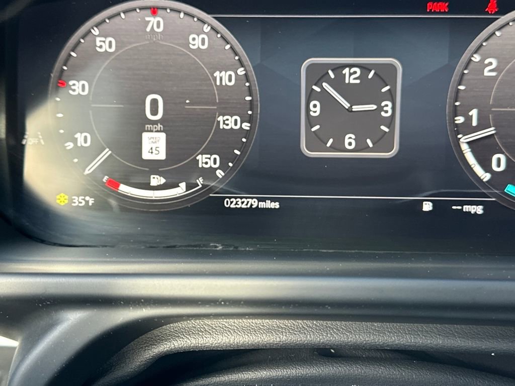 Used 2024 Land Rover Defender 110 S image 21