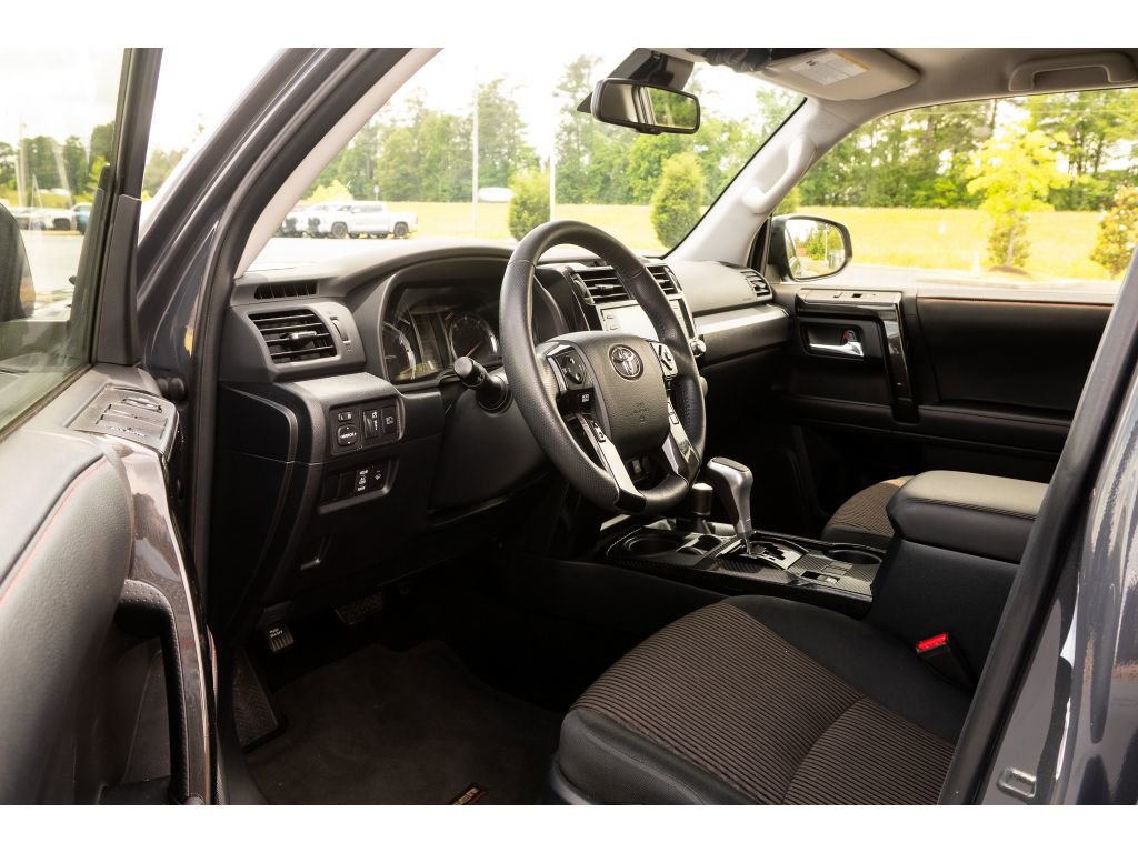 Used 2024 Toyota 4Runner TRD Off-Road AWD/4WD image 11