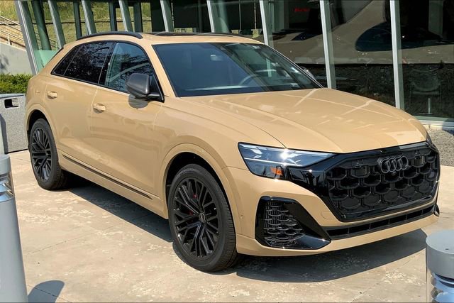 New 2025 Audi SQ8 Prestige image 2