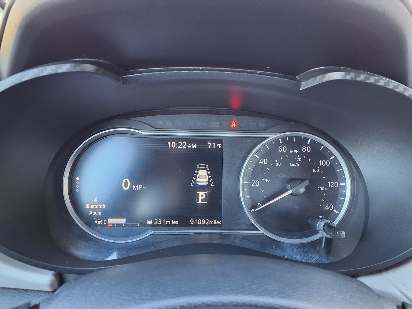 Used 2021 Nissan Versa SV FWD image 13
