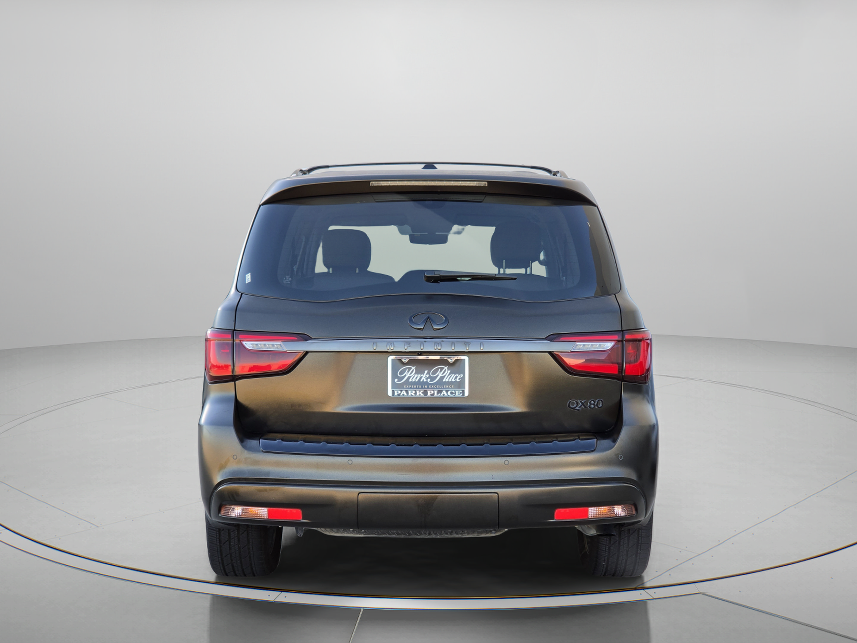 Used 2021 INFINITI QX80 Premium Select w/ Cargo Package RWD image 4