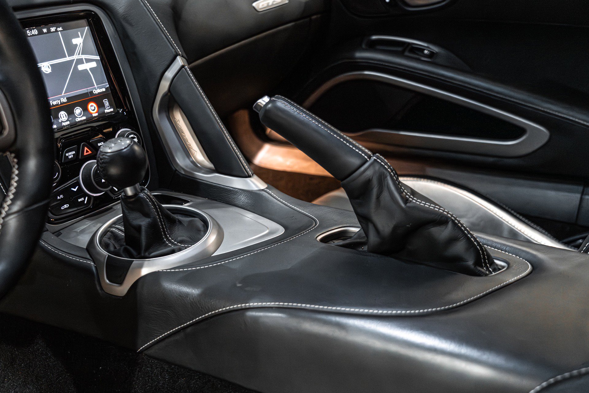 Used 2014 SRT Viper GTS w/ GTS Laguna Interior Package image 18