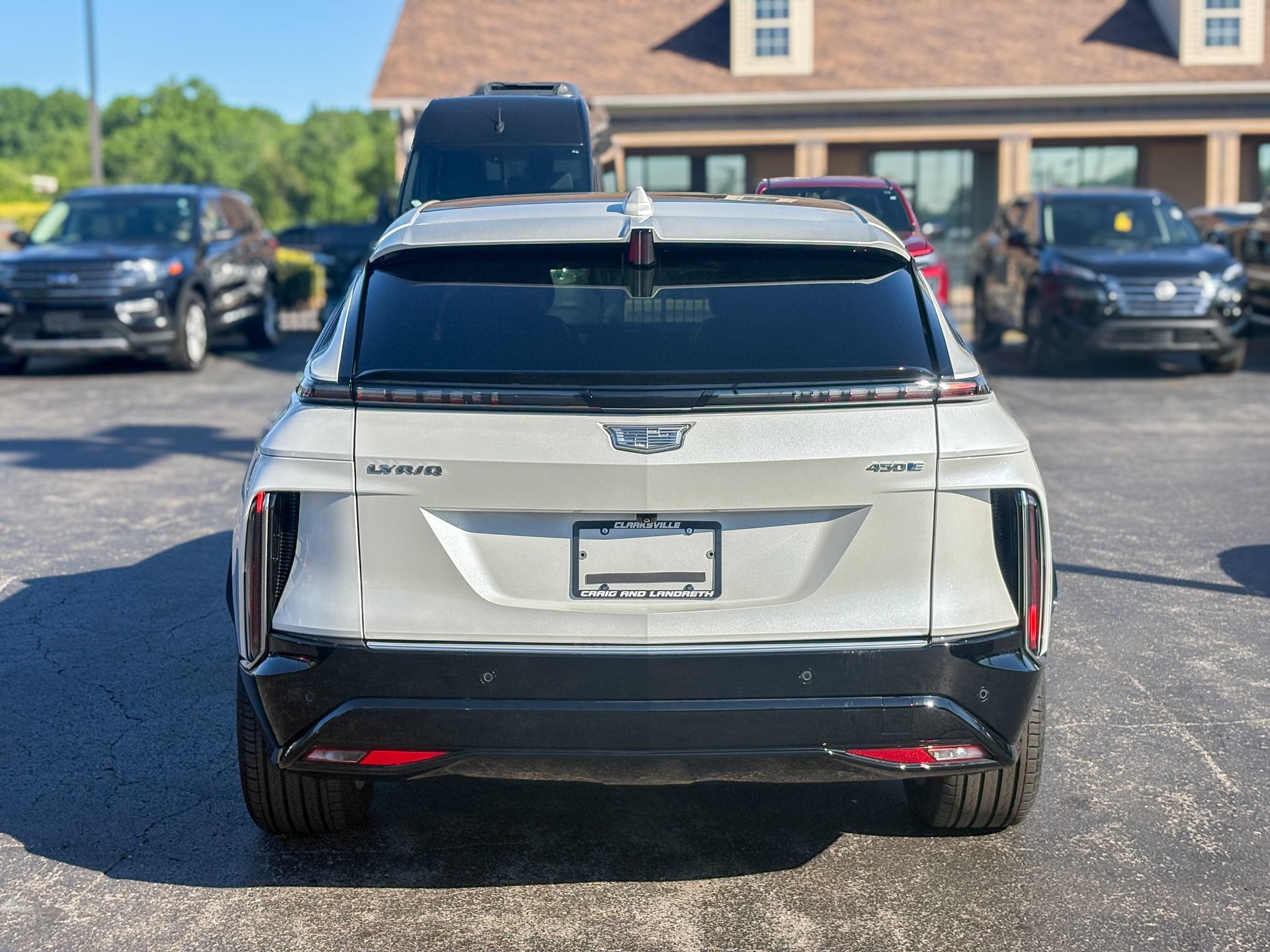 Used 2024 Cadillac Lyriq Luxury RWD image 14