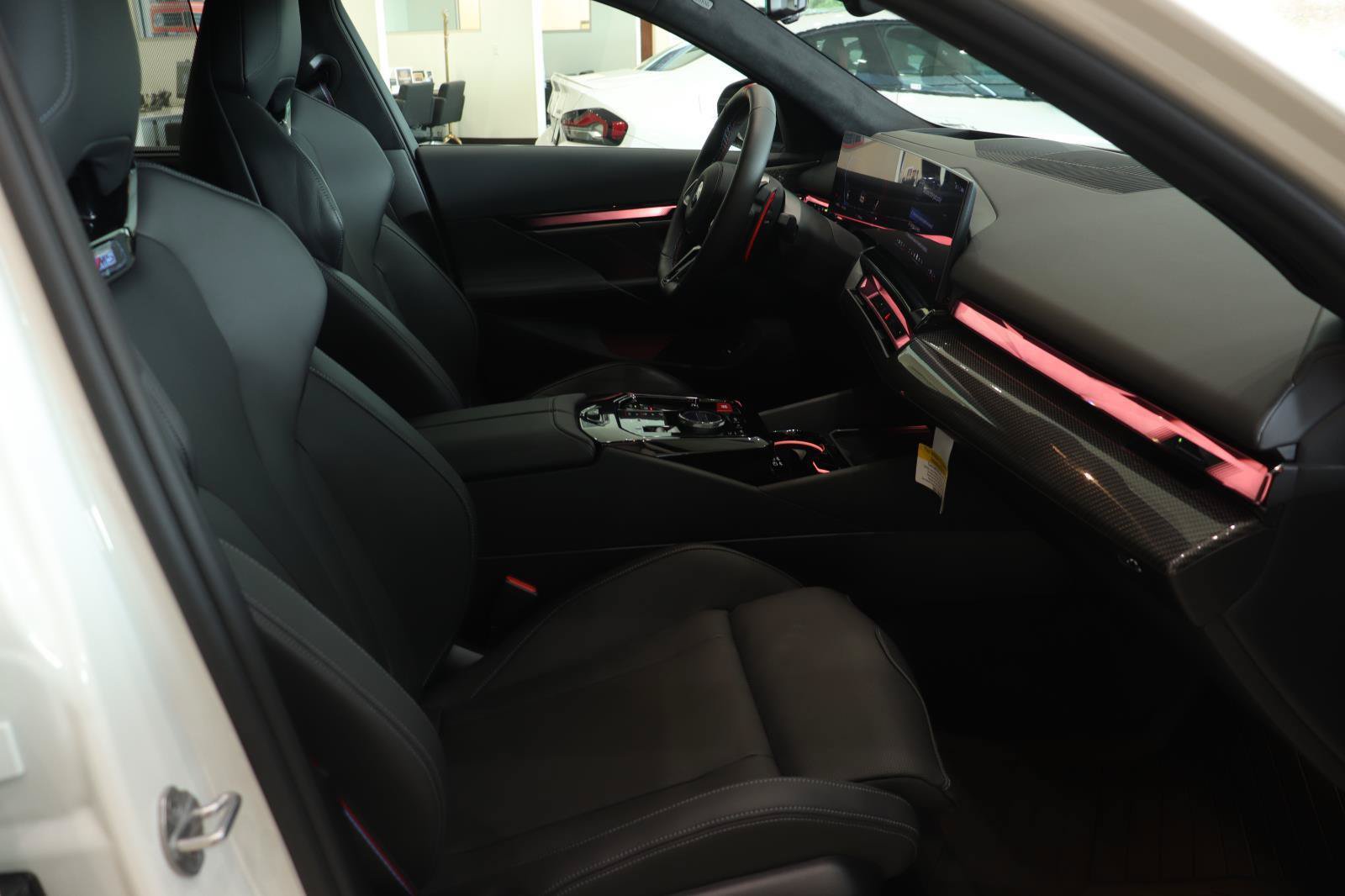 Used 2026 BMW M5 w/ Carbon Package AWD/4WD image 13