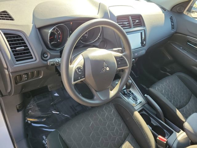 Used 2025 Mitsubishi Outlander Sport 2.0 ES image 19