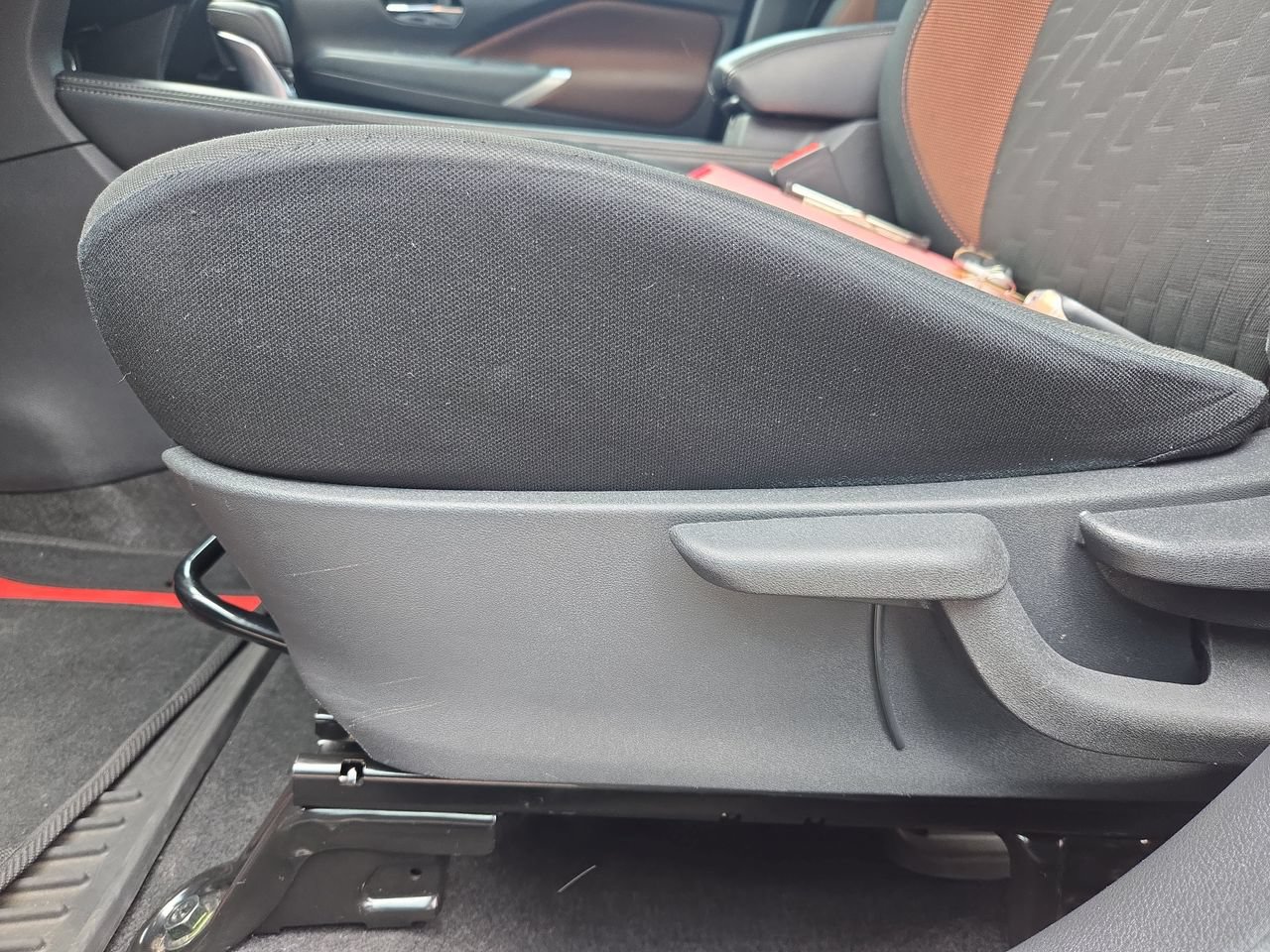 Certified 2024 Nissan Kicks SR FWD image 19