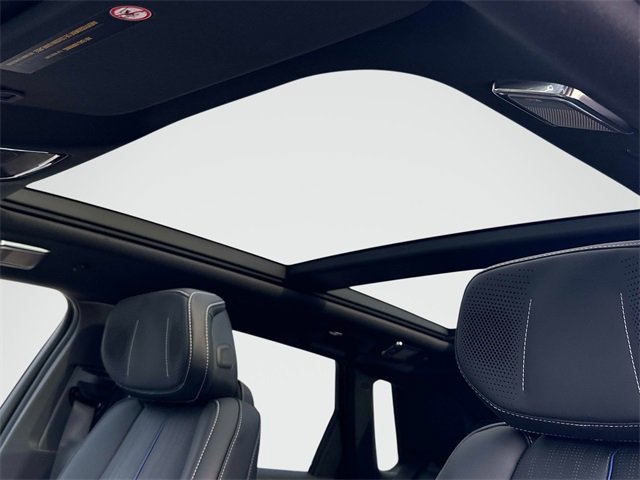 Used 2026 Cadillac Lyriq Premium Sport image 9