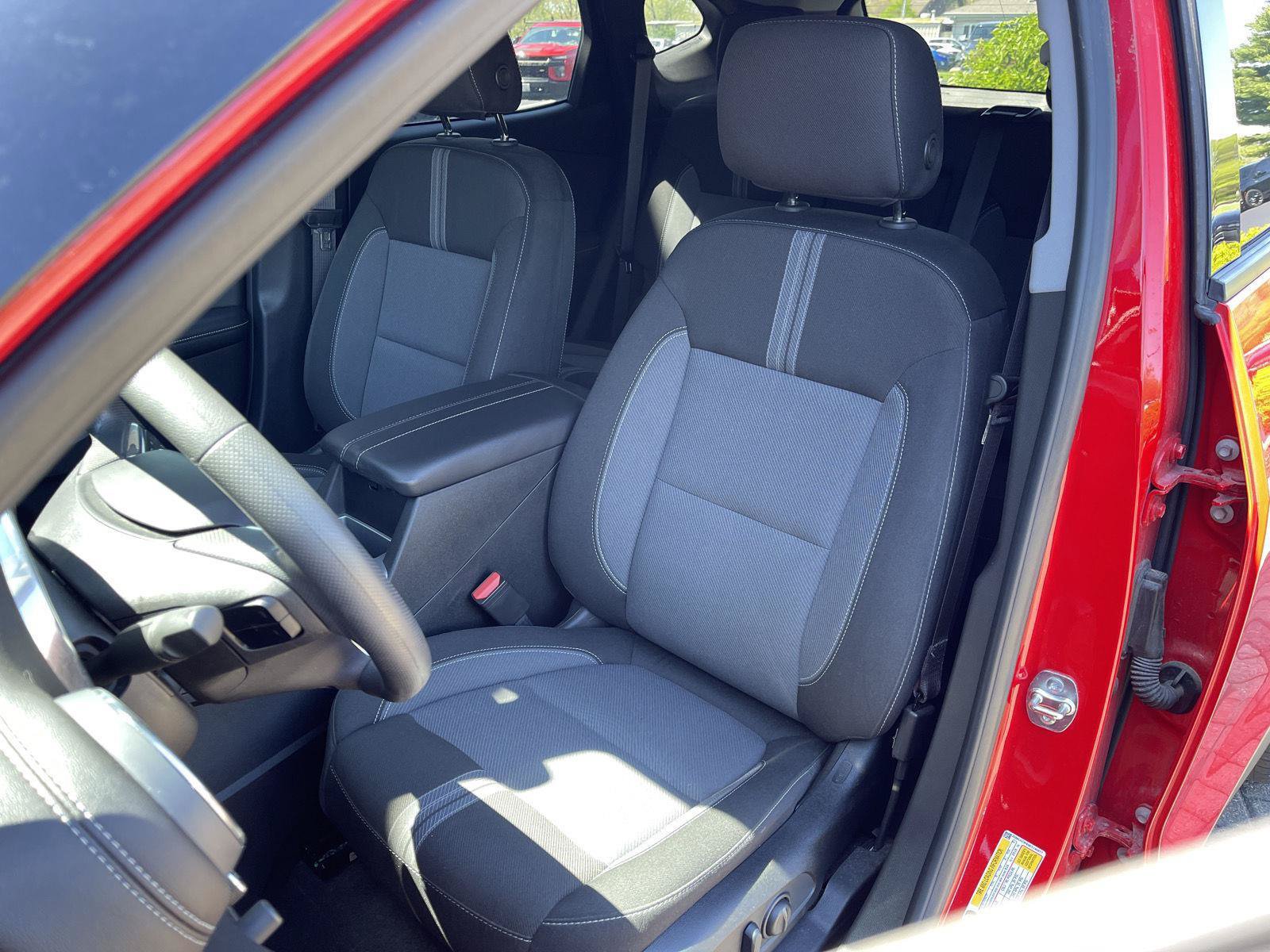 Used 2024 Chevrolet Blazer LT w/ Convenience Package FWD image 14