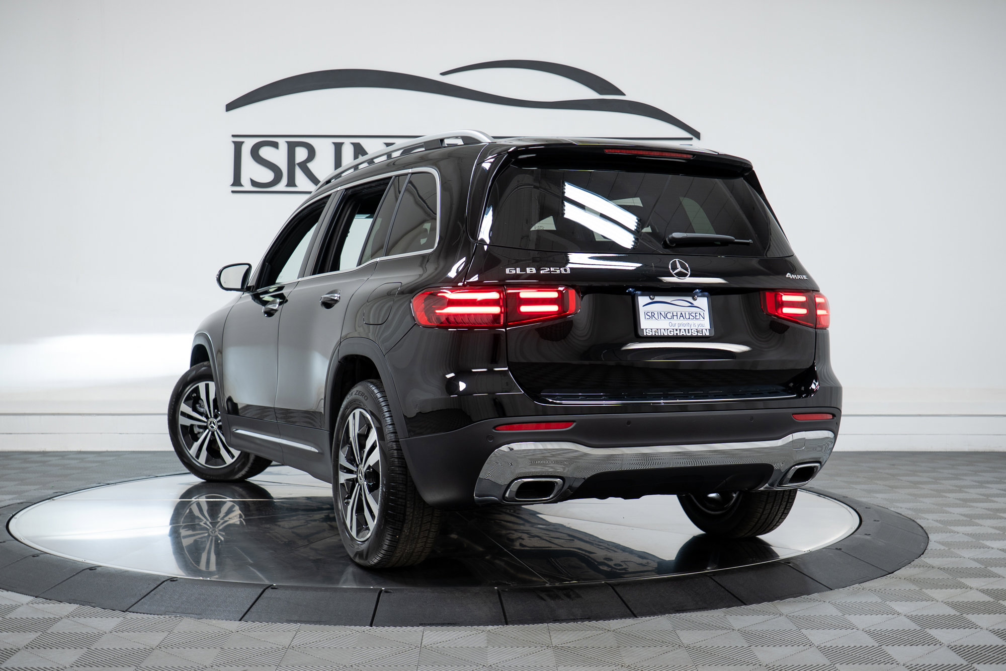 New 2026 Mercedes-Benz GLB 250 4MATIC image 28