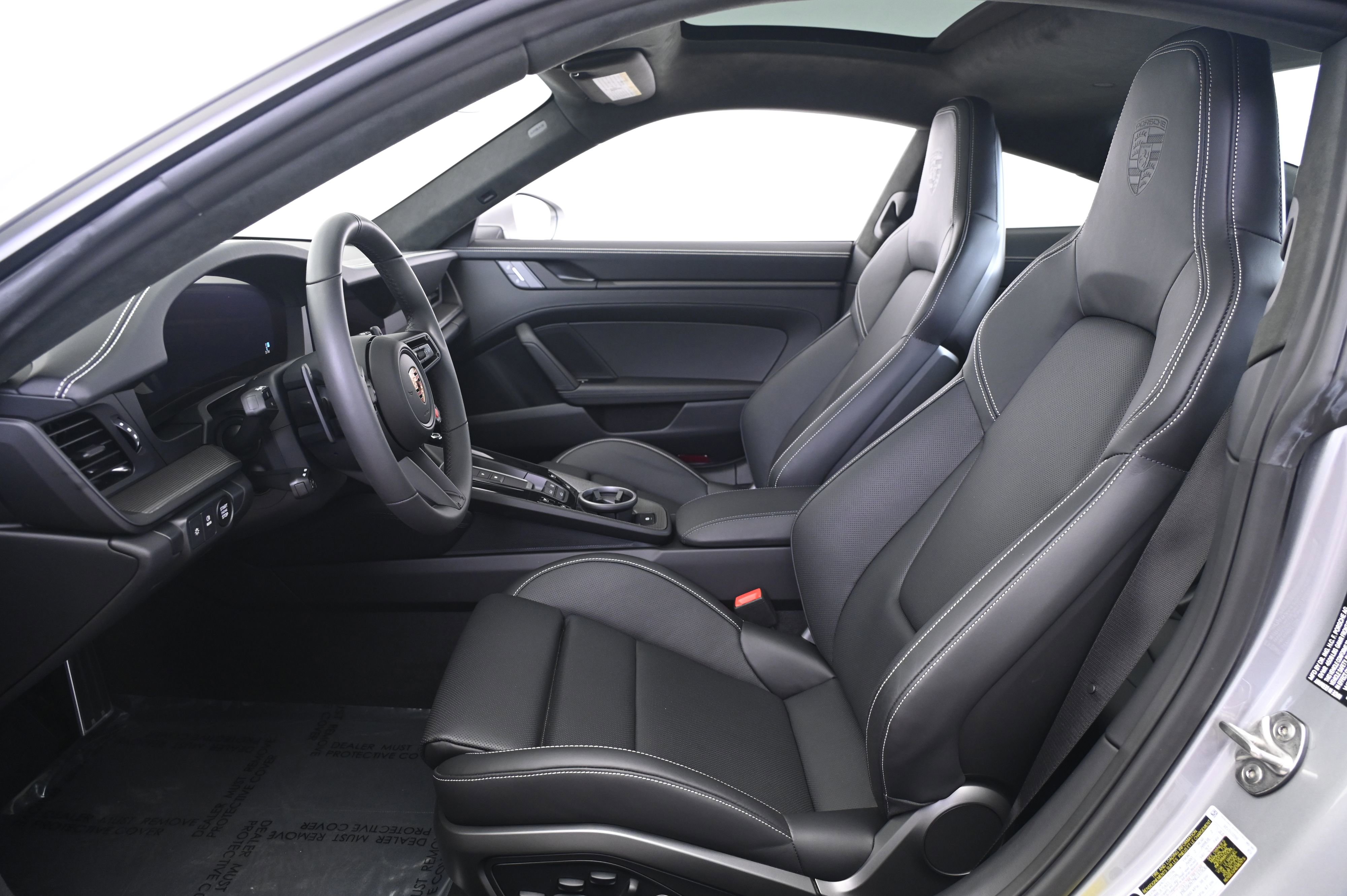 Certified 2025 Porsche 911 Carrera GTS RWD image 26