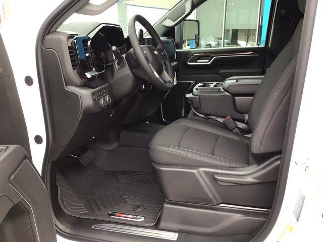 New 2026 Chevrolet Silverado 2500 LT image 7