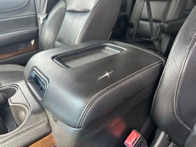 Used 2015 Chevrolet Suburban LT w/ Luxury Package image 12